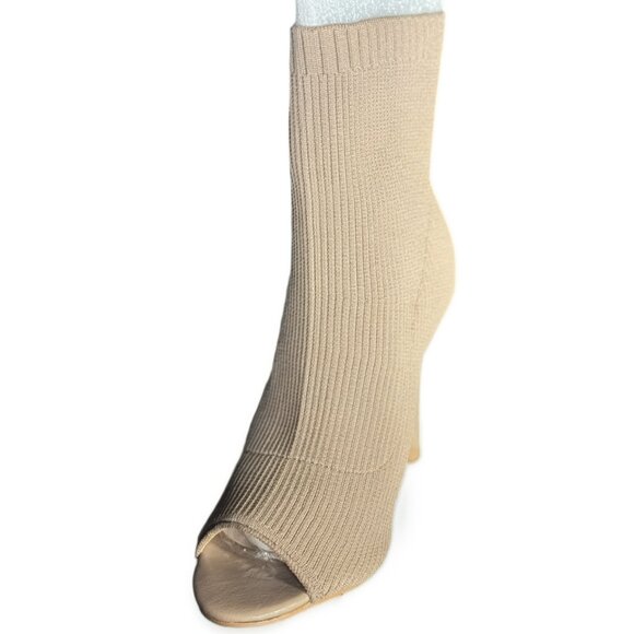 French Connection Women's Meghan Peep Toe Bootie us 7 - Picture 1 of 3